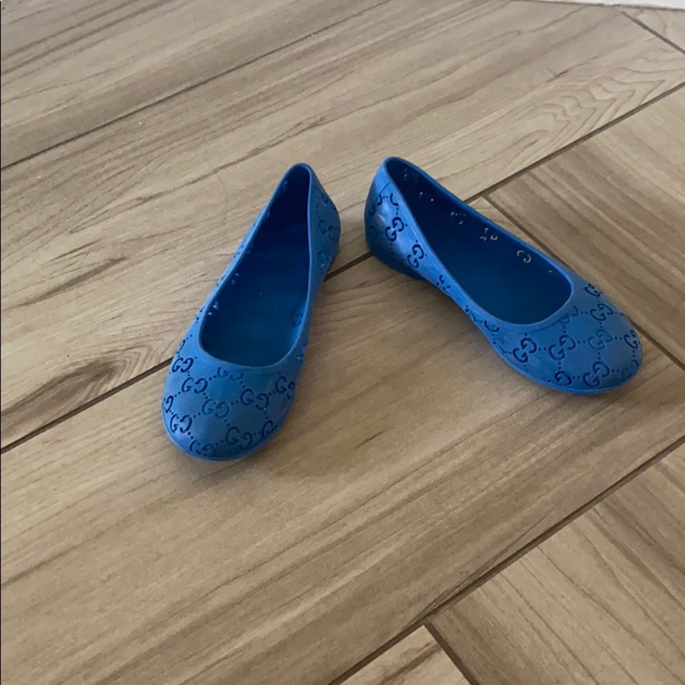 Kids rubber Gucci shoes size 1